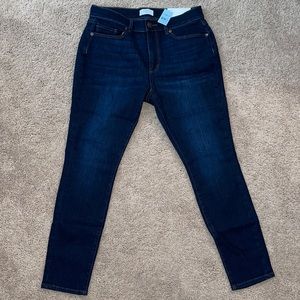 Loft Outlet Skinny Jeans Size 8 petite. New with tags